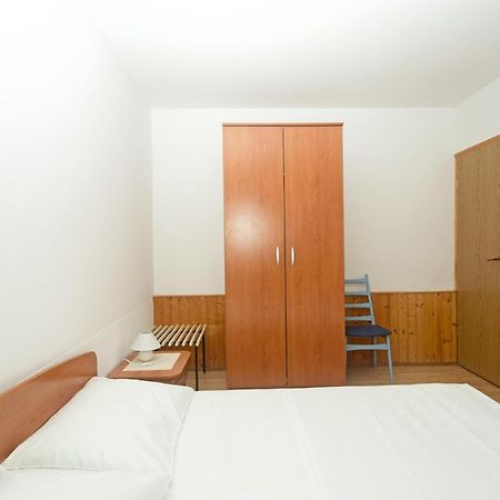 Apartments Julija Хвар Экстерьер фото