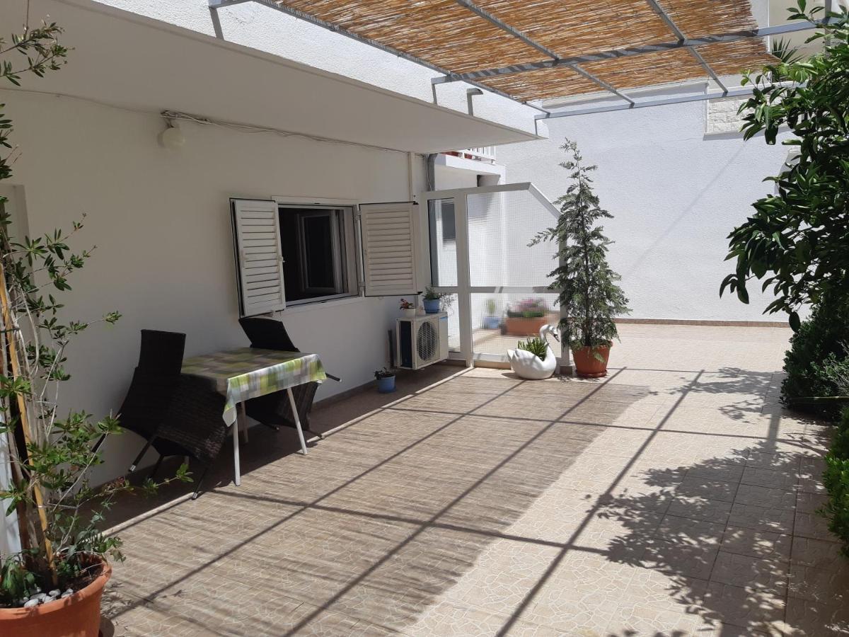 Apartments Julija Хвар Экстерьер фото