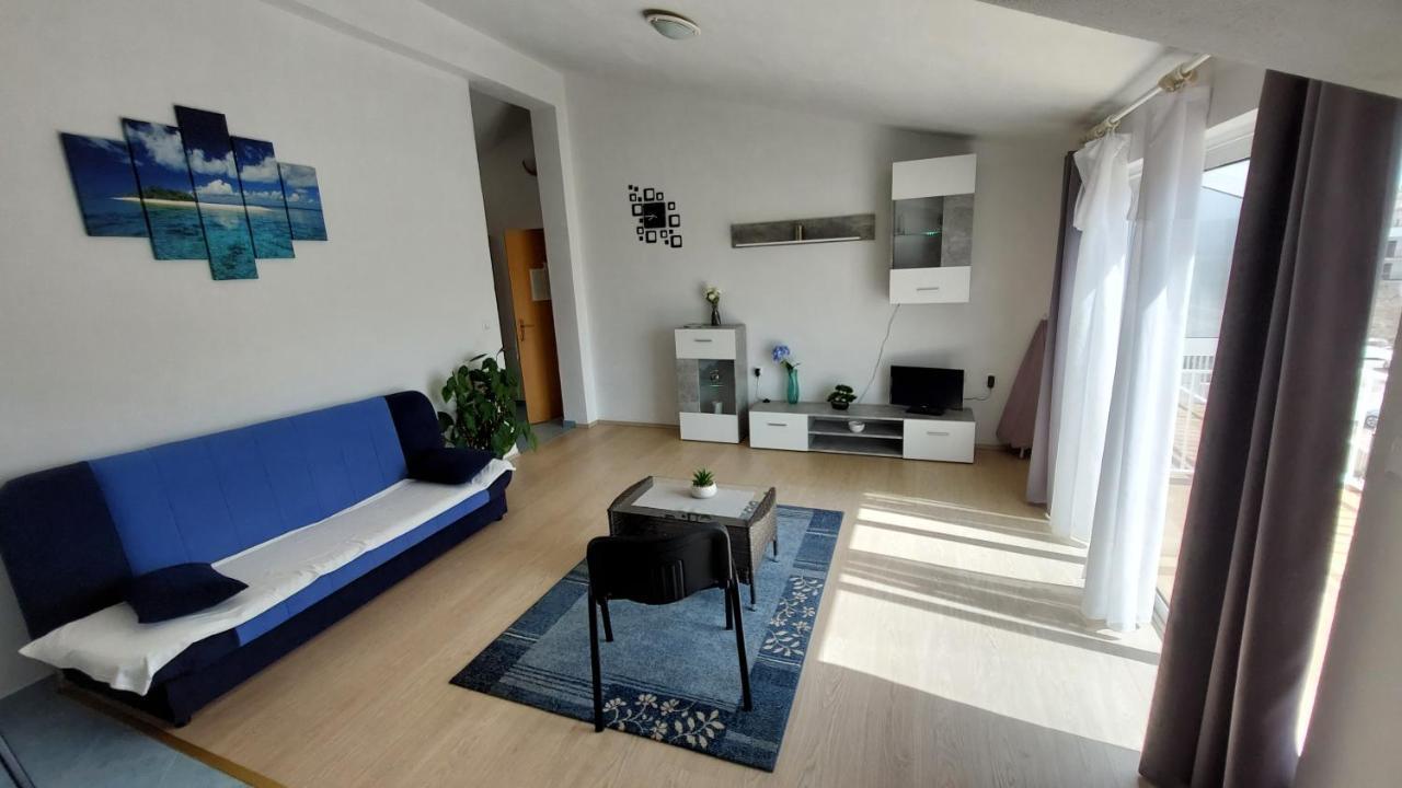 Apartments Julija Хвар Экстерьер фото