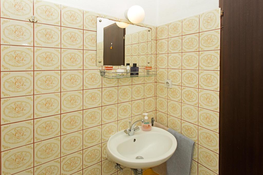Apartments Julija Хвар Экстерьер фото