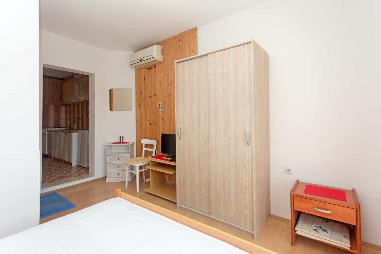 Apartments Julija Хвар Экстерьер фото