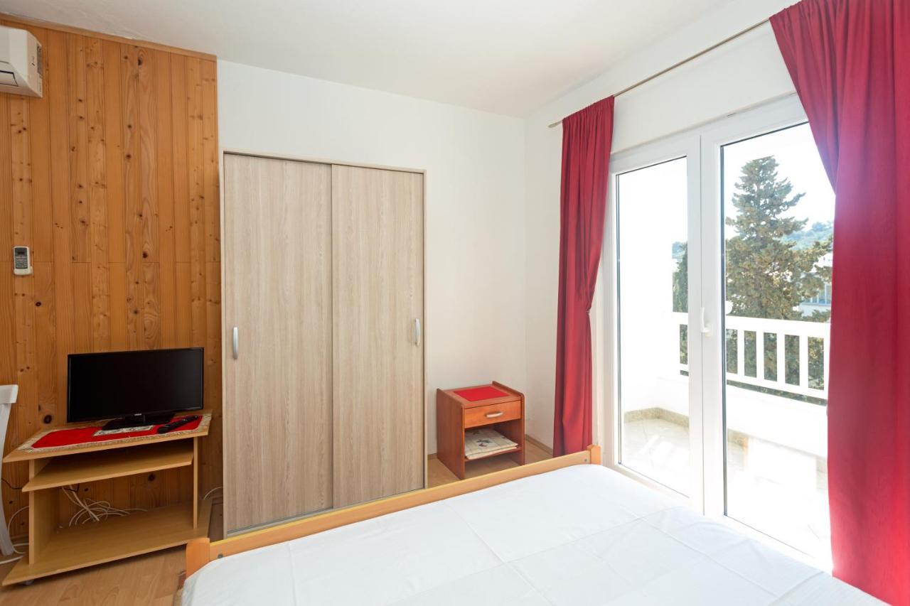 Apartments Julija Хвар Экстерьер фото