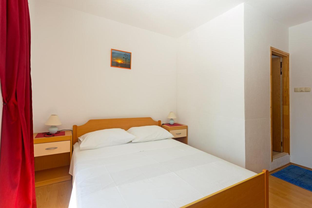 Apartments Julija Хвар Экстерьер фото