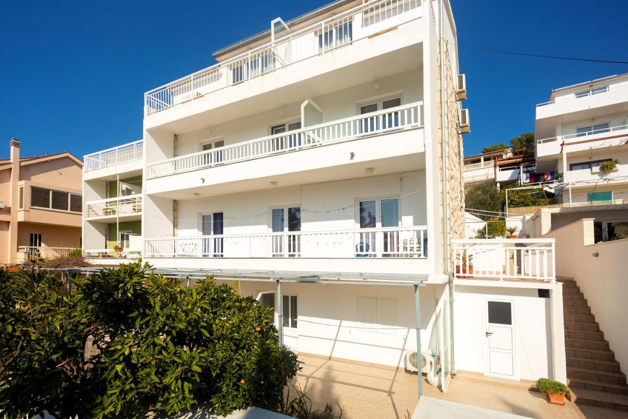 Apartments Julija Хвар Экстерьер фото